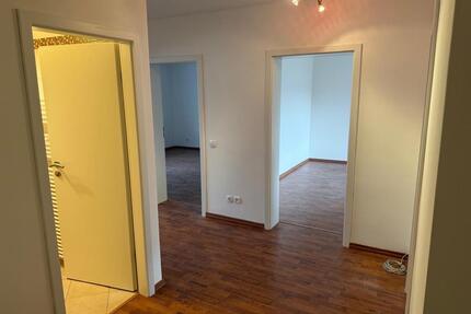 Gepflegte 2 Zimmer Wohnung im 1. OG mit Balkon - Nachrodt-Wiblingwerde