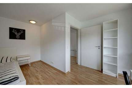 WG-Zimmer in Stuttgart 530,00 € 11 m²