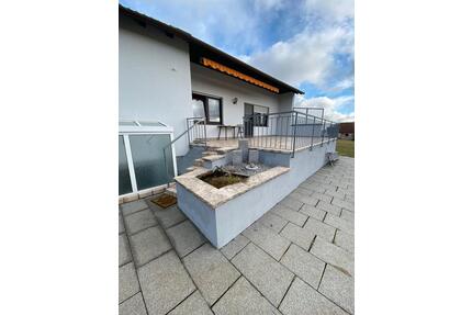 Schöne 4 Zimmer Wohn. mit große Terrasse ,Garten in Großkuchen - Heidenheim an der Brenz Aufhausen