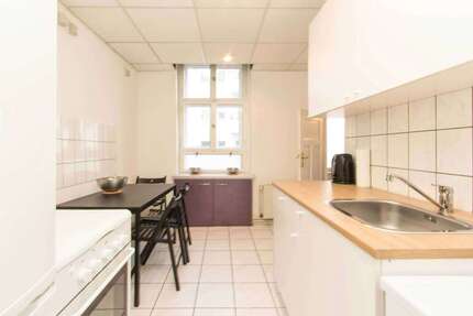 WG-Zimmer in Berlin 560,00 € 8 m²