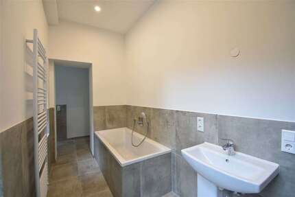 Wohnung zum Mieten in Düsseldorf 1.350,00 € 74.5 m²