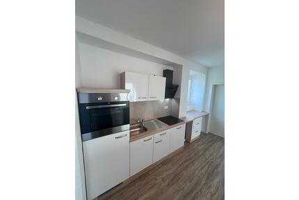 Schöne & Renovierte 2.5 Zimmer Wohnung Zentrale Lage Hengersberg - Deggendorf