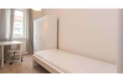 WG-Zimmer in Berlin 630,00 € 9 m²