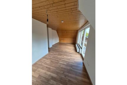 Dreizimmer Dachgeschosswohnung in HanstedtOllsen