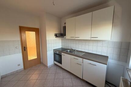 Schicke 3 Zimmer Wohnung mit Einbauküche - Halberstadt