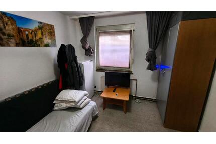 Gemütliches 1-Zimmer als Zweitwohnsitz (nur Wochenendheimfahrer) - Kelsterbach