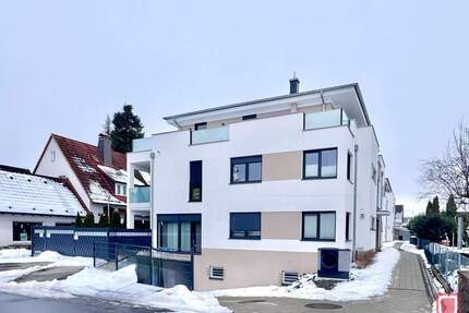 Helle 3-Zimmer-Wohnung mit großem Balkon, Aufzug und Tiefgarage in Niedervellmar