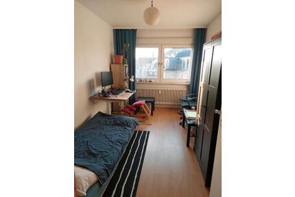 Schöne 3 Zimmer WG-Wohnung zuvermieten - Karlsruhe Neureut