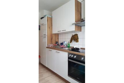 Großzügige 3-Raumwohnung mit moderner EBK (WG-geeignet) - Böhlen