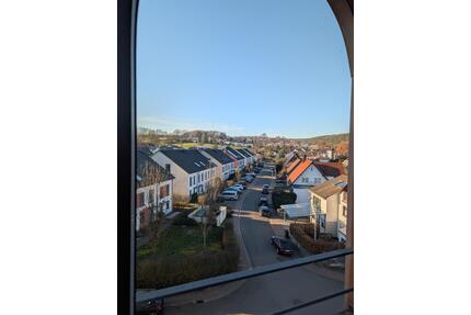 Renovierungsbedürftige 3,5-Zimmer Wohnung mit Maisonette-Charakter in Otterberg