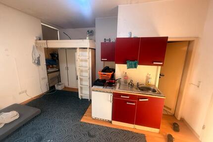 Zintrale 1 Zimmer Wohnung -nähe Bahnhof kalt Mieter 350 - Homburg