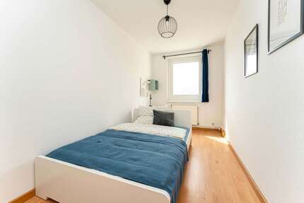 WG-Zimmer in Potsdam 630,00 € 11 m²