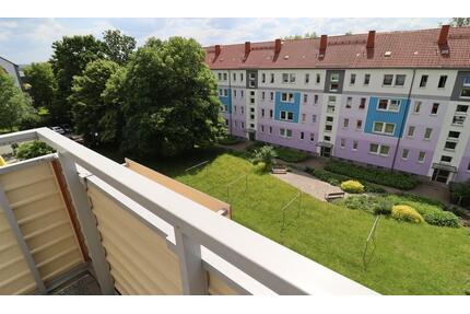 Ruhige 3-Zimmer-Wohnung mit BALKON im Grünen - Chemnitz Altendorf