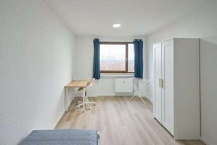 WG-Zimmer in Düsseldorf 619,00 € 9 m²