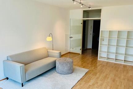 Köln Ehrenfeld: Möbl. 2 Zimmer Whg.Balkon&TG Stellplatz All-In