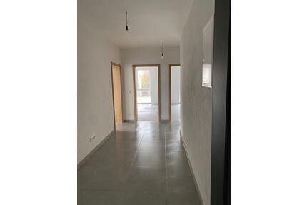 3 Zimmer Neubauwohnung, 74 qm mit Terasse und Garten - Herzogenaurach