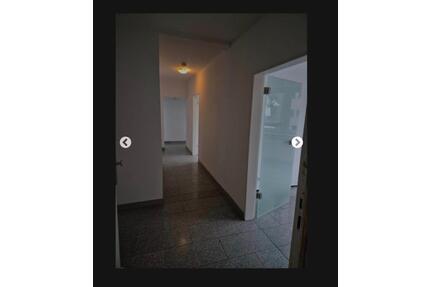 3 Zimmer Wohnung - 825,00&nbsp;EUR Kaltmiete, ca.&nbsp; 65,00&nbsp;m&sup2; in Karlsruhe (PLZ: 76133)