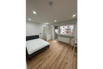 Gemütliches WG-Zimmer mit entspannter Balkon-Atmosphäre - Nürnberg Herrnhütte