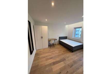 WG-Zimmer in Nürnberg 370,00 € 13 m²