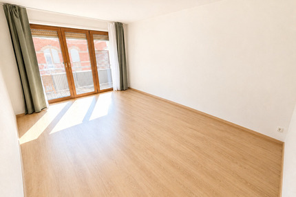 Helles WG-Zimmer mit Loggia zurAlleinnutzung - Mannheim