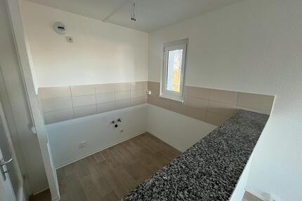 Gemeinsam neu starten – sanierte 3-Raum-Wohnung mit Tresen - Chemnitz Kapellenberg