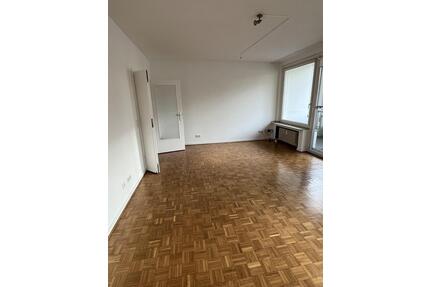 Wohnung in Cracau 2 Zimmer bezugsfertig - Krefeld