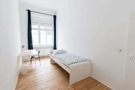 WG-Zimmer in Berlin 670,00 € 14 m²