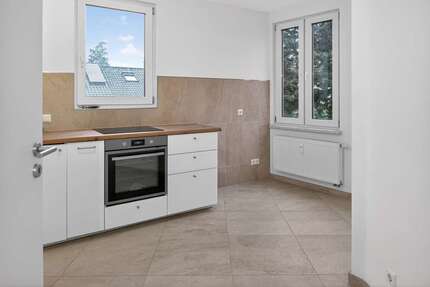 Frisch sanierte 3-Zimmer-Wohnung mit moderner Einbauküche - Esslingen