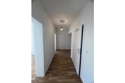 Familien aufgepasst- 3 Zimmer mit Balkon und Spielplatz vorm Haus - Gelsenkirchen Gelsenkirchen-Mitte