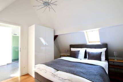Wohnen auf Zeit in Köln 1.960,00 €