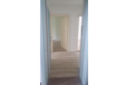 Zentrum Brühl 2 Zimmer mit großem Badezimmer - Chemnitz