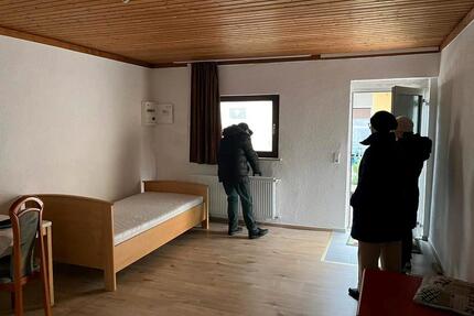 1-Zimmer Wohnung - 650,00&nbsp;EUR Kaltmiete, ca.&nbsp; 28,00&nbsp;m&sup2; in Karlsruhe (PLZ: 76187) Knielingen