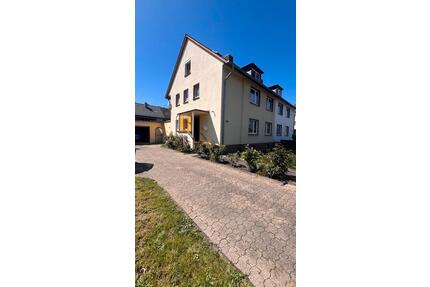 Schöne 2 Zimmer SINGLE DG Wohnung in NDK ab sofort zu vermieten - Niederkassel