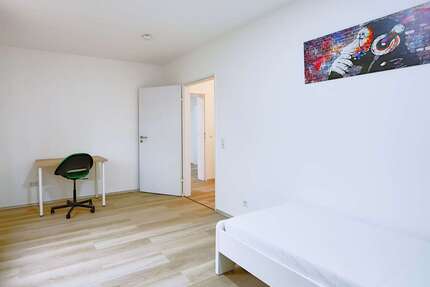 WG-Zimmer in Düsseldorf 619,00 € 15 m²