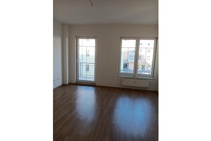 1 Zimmer WE mit Balkon und separater Küche Abstellkammer Dusche! #DD45a - Freital