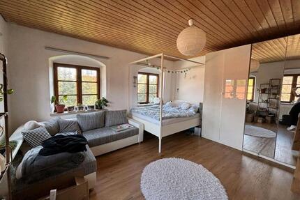 1x 20 qm großes WG Zimmer in Haus mit Garten in Egling