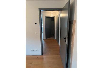 Wir bieten zwei Zimmer Küche Bad in Biedenkopf