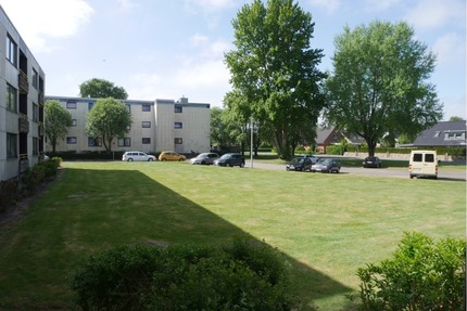 Etagenwohnung in Husum - mietfrei - 2 Zimmer mit Süd-Balkon zu verkaufen!