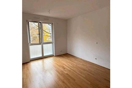 ein Zimmer Wohnung - 1.000,00&nbsp;EUR Kaltmiete, ca.&nbsp; 30,00&nbsp;m&sup2; in München (PLZ: 80686) Sendling-Westpark