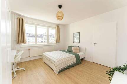 WG-Zimmer in Berlin 680,00 € 16 m²