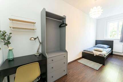 WG-Zimmer in Berlin 630,00 € 10 m²