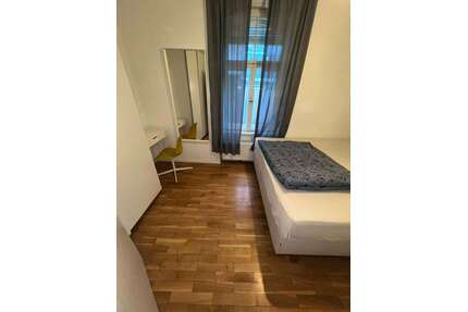 WG-Zimmer in München 795,00 € 13 m²