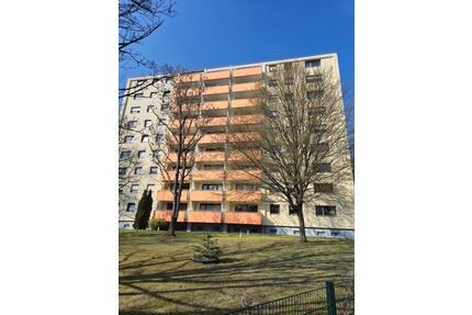 Helle Zweizimmerwohnung mit Einbauküche und Stellplatz - Nürnberg Gebersdorf