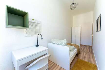 WG-Zimmer in Berlin 630,00 € 11 m²