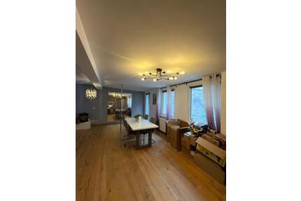 2 Zimmer voll möblierte Maisonette-Wohnung am Europaplatz - Karlsruhe