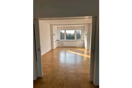 Traumhafte 3.5 4.5 Zimmer Wohnung am Revierpark Mattlerbusch - Duisburg Hamborn