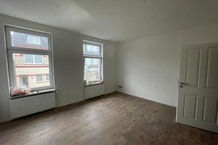 Zimmer Wohnung Kernsaniert Zentral in Husum Stadtnah