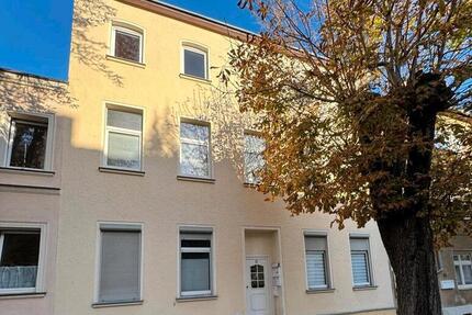 Gepflegte 1,5 Zimmer Wohnung Hochpaterre Steinstrasse - Bernburg (Saale)