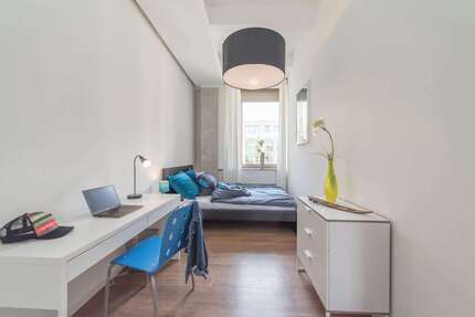 WG-Zimmer in München 995,00 € 14 m²