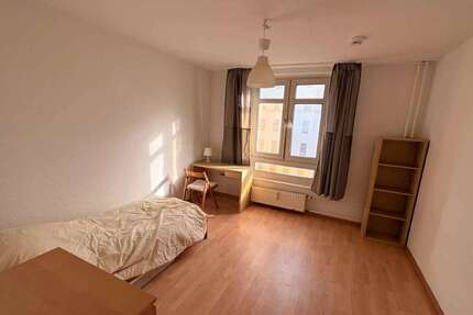 WG-Zimmer in Berlin 750,00 € 10 m²